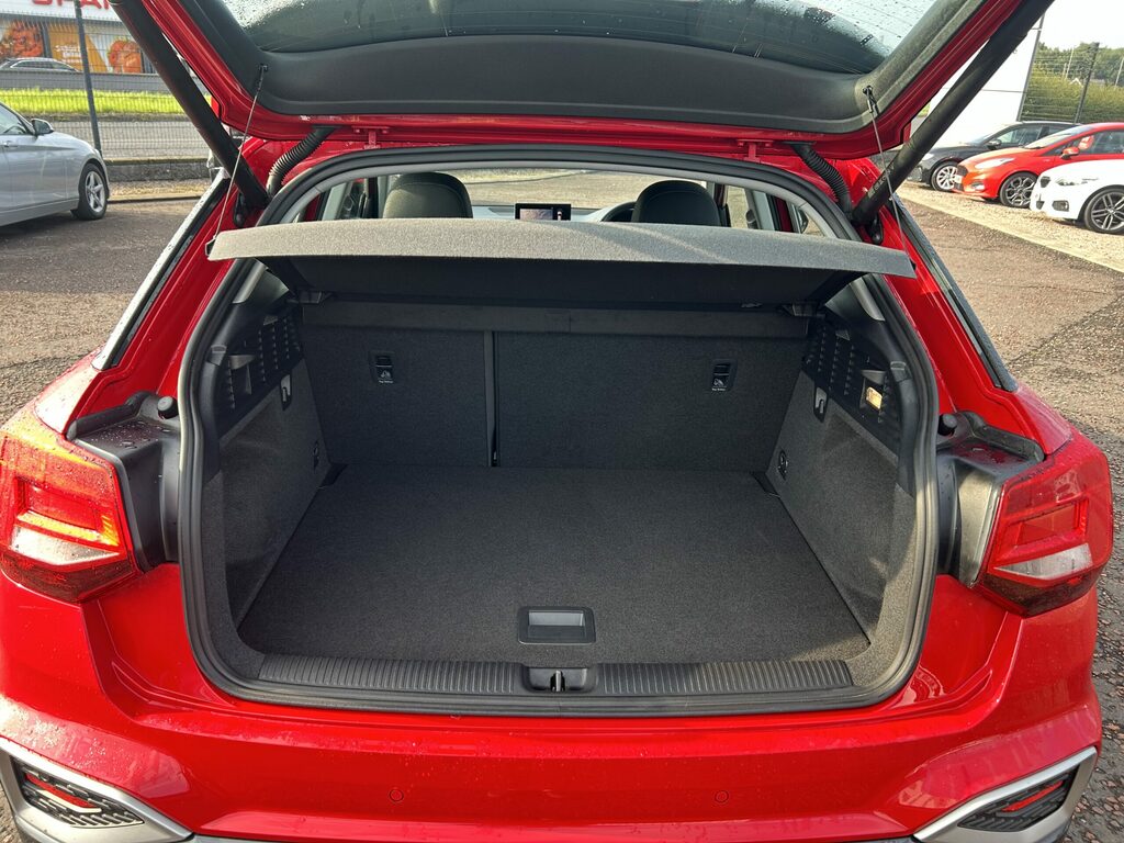 Audi Q2 35 Tfsi Sport SXZ2847 Red #6