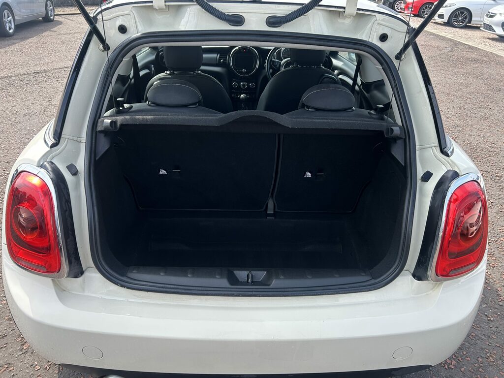 Mini Hatch 1.5 Cooper II YH18NGU White #6