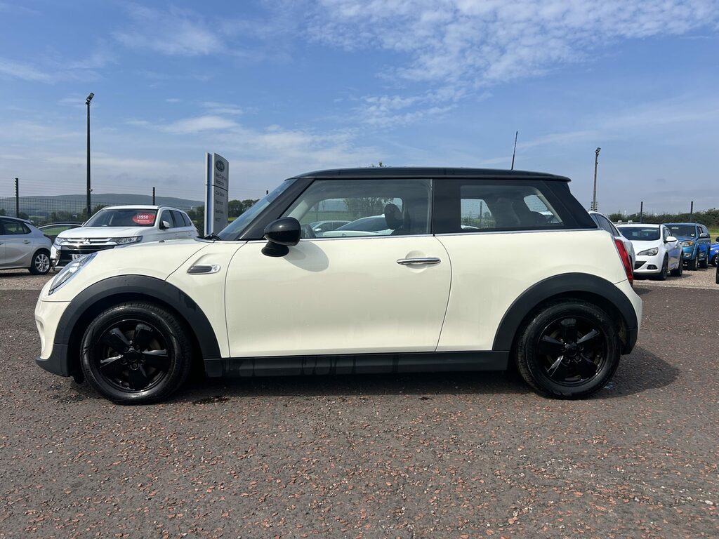 Mini Hatch 1.5 Cooper II YH18NGU White #4