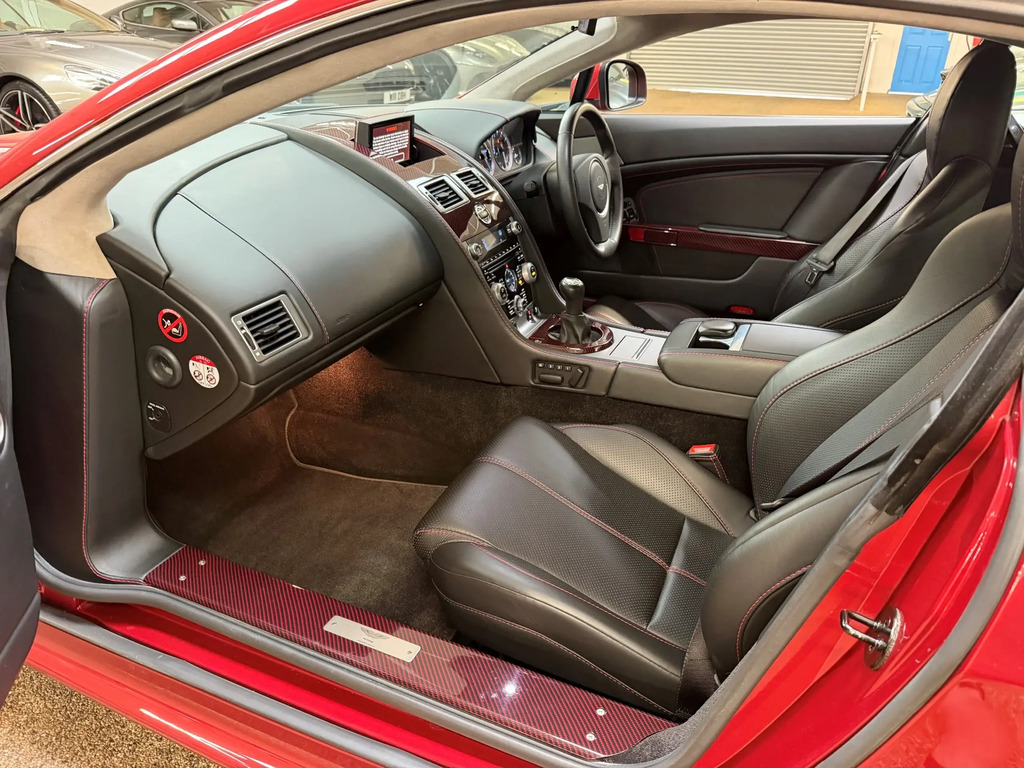 Aston Martin Vantage Coupe Silver #9
