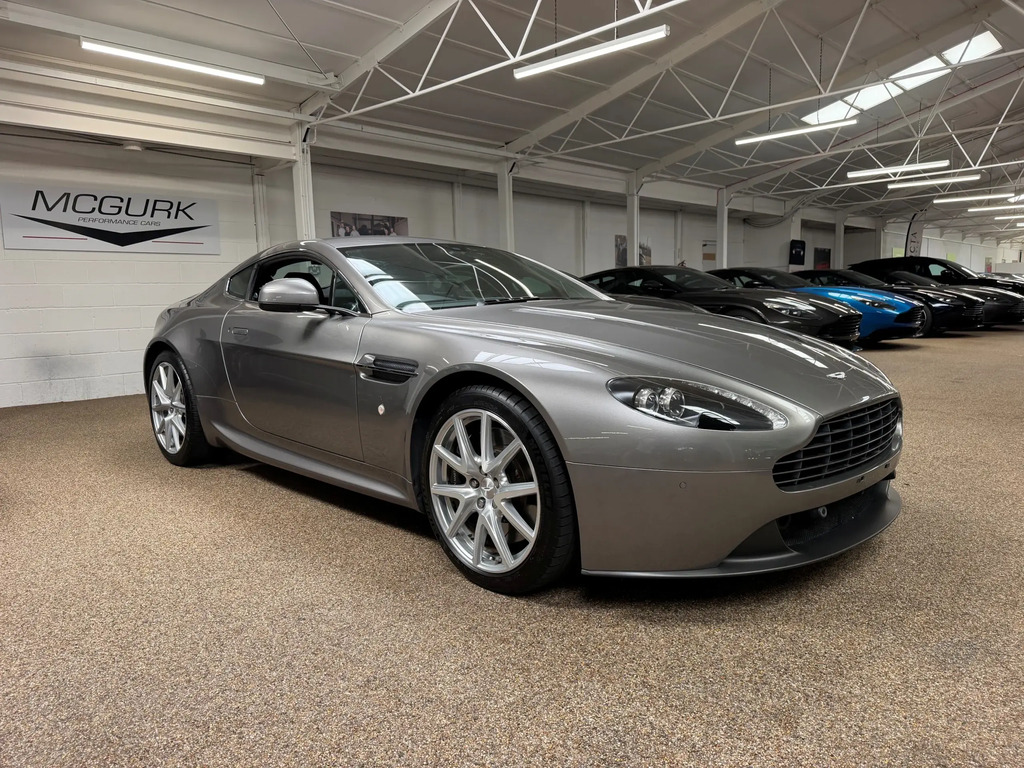 Aston Martin Vantage 4.7 V8 Coupe #2