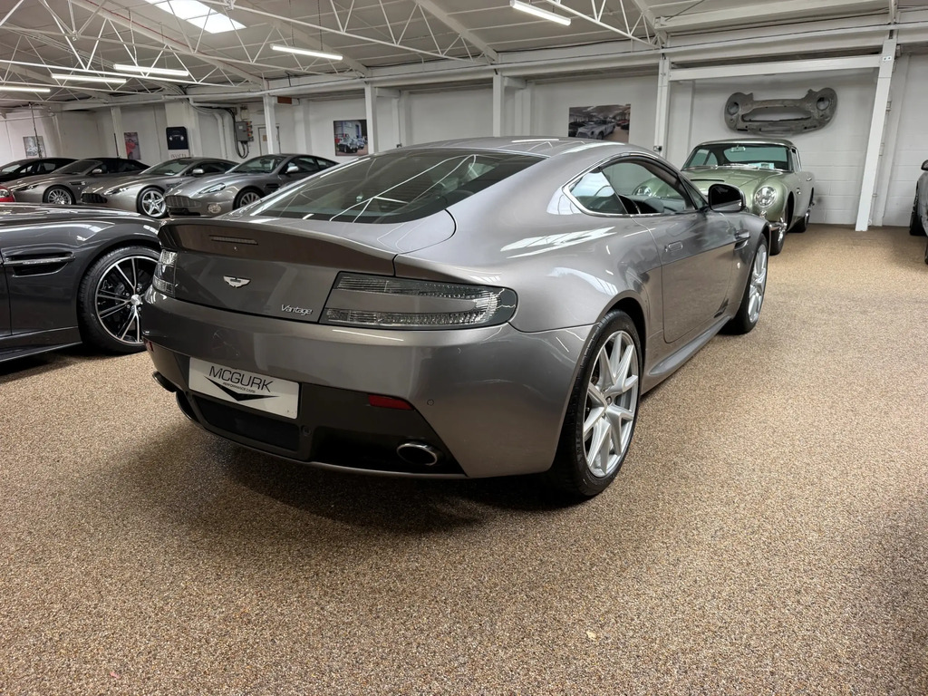 Aston Martin Vantage 4.7 V8 Coupe #3