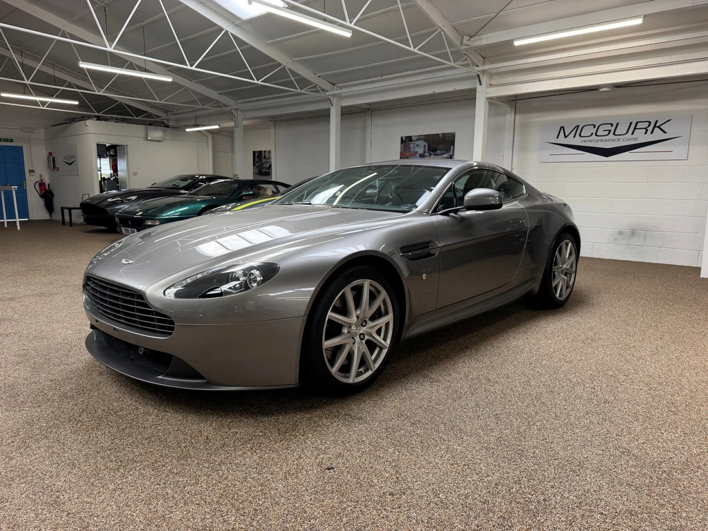 Aston Martin Vantage 4.7 V8 Coupe 