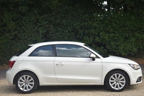 Audi A1 1.6 Tdi Sport White #3