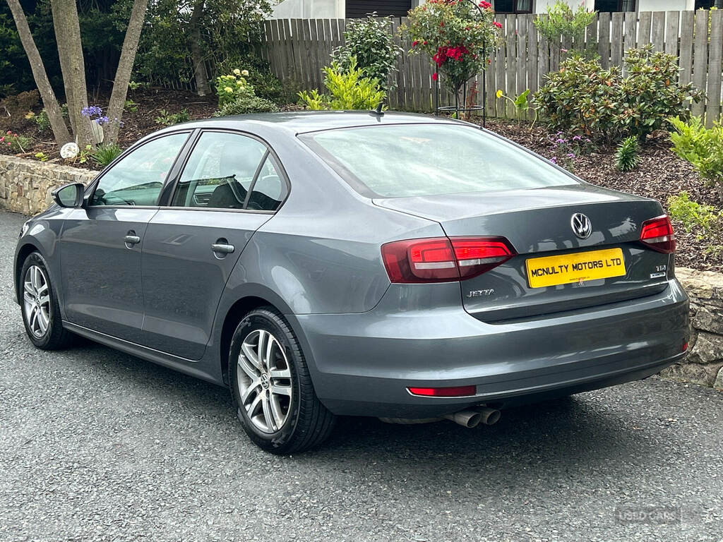 Volkswagen Jetta 2.0 Tdi Se Grey #6