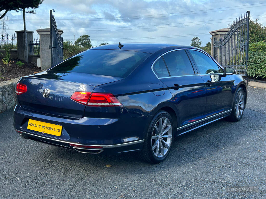 Volkswagen Passat 2.0 Tdi Scr 190 R-line Blue #3
