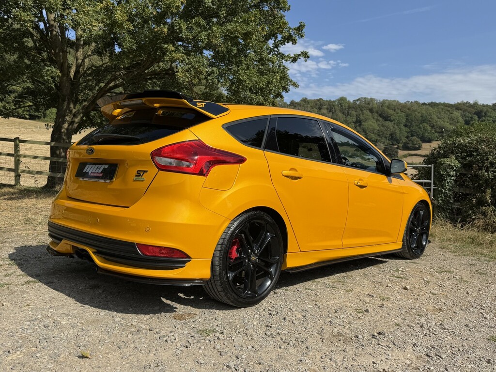 Ford Focus Hatchback 2.0 T Ecoboost St-3 201717 PG17HKO Yellow #6