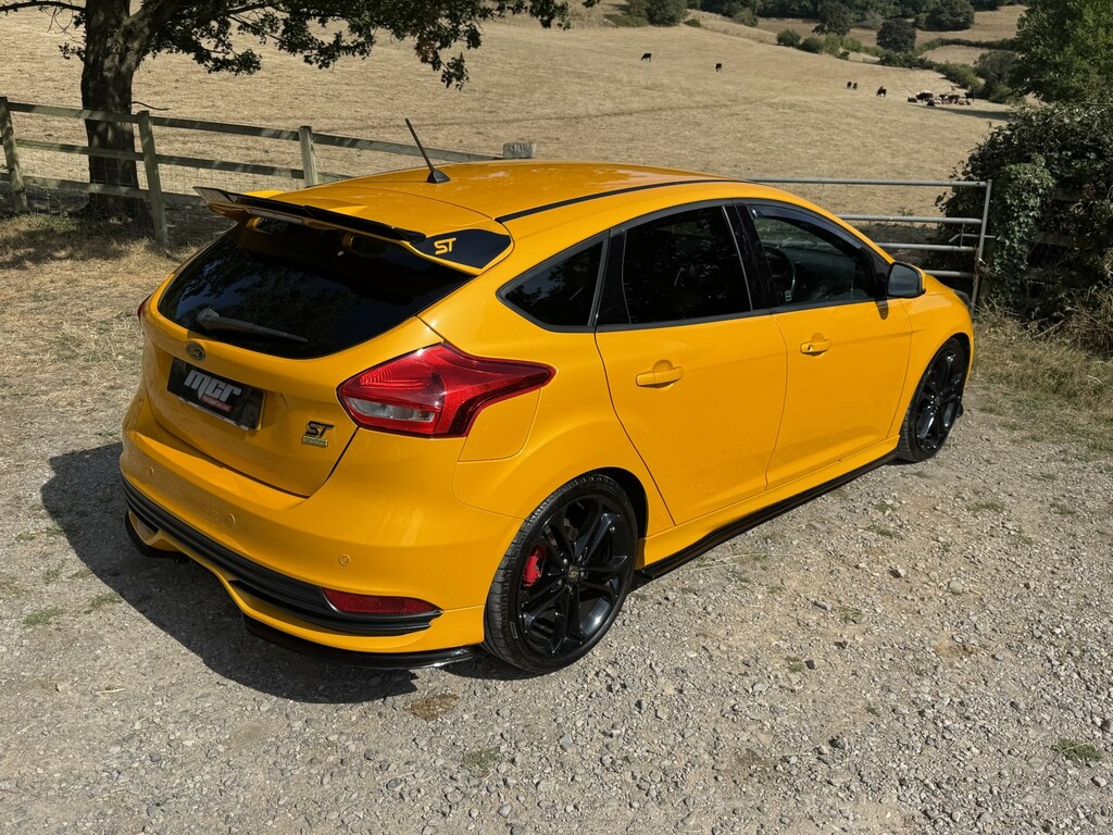 Ford Focus Hatchback 2.0 T Ecoboost St-3 201717 PG17HKO Yellow #5