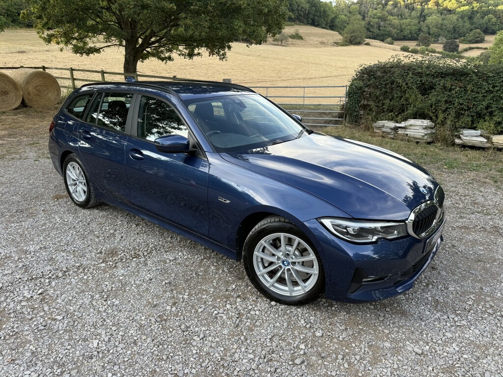 BMW 3 Series Estate 2.0 330E Se Pro Touring 202222 FP22EGK Blue #2