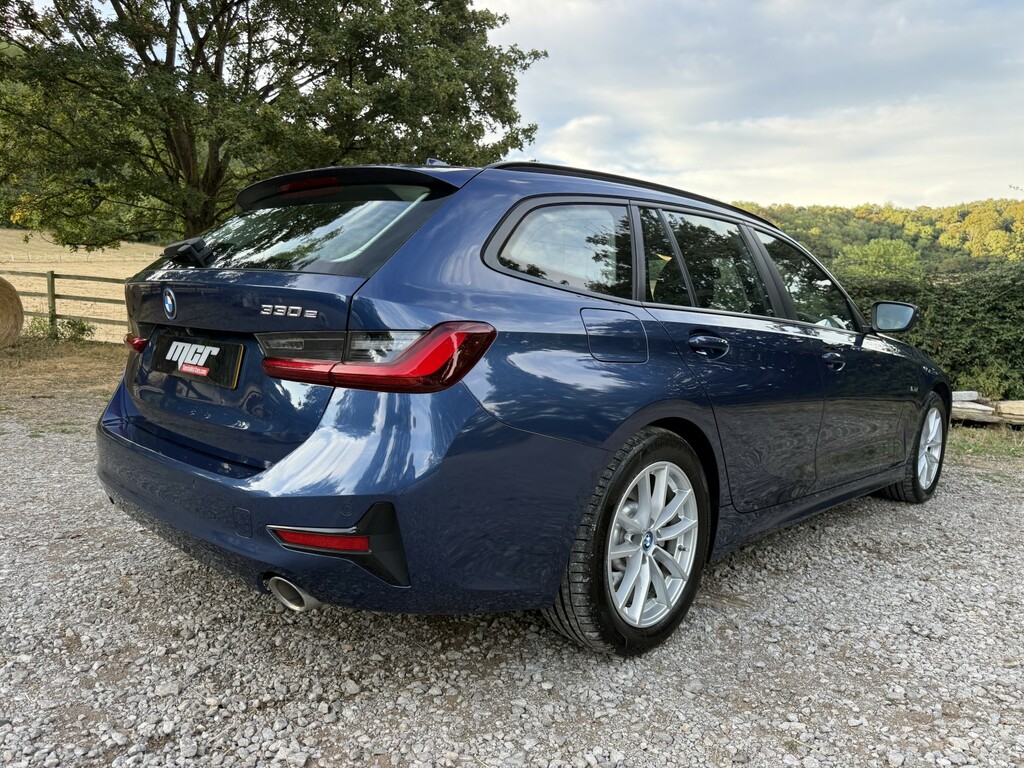 BMW 3 Series Estate 2.0 330E Se Pro Touring 202222 FP22EGK Blue #6