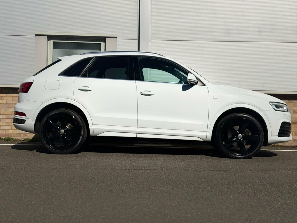 Audi Q3 2L S Line Plus AO66RXF White #4