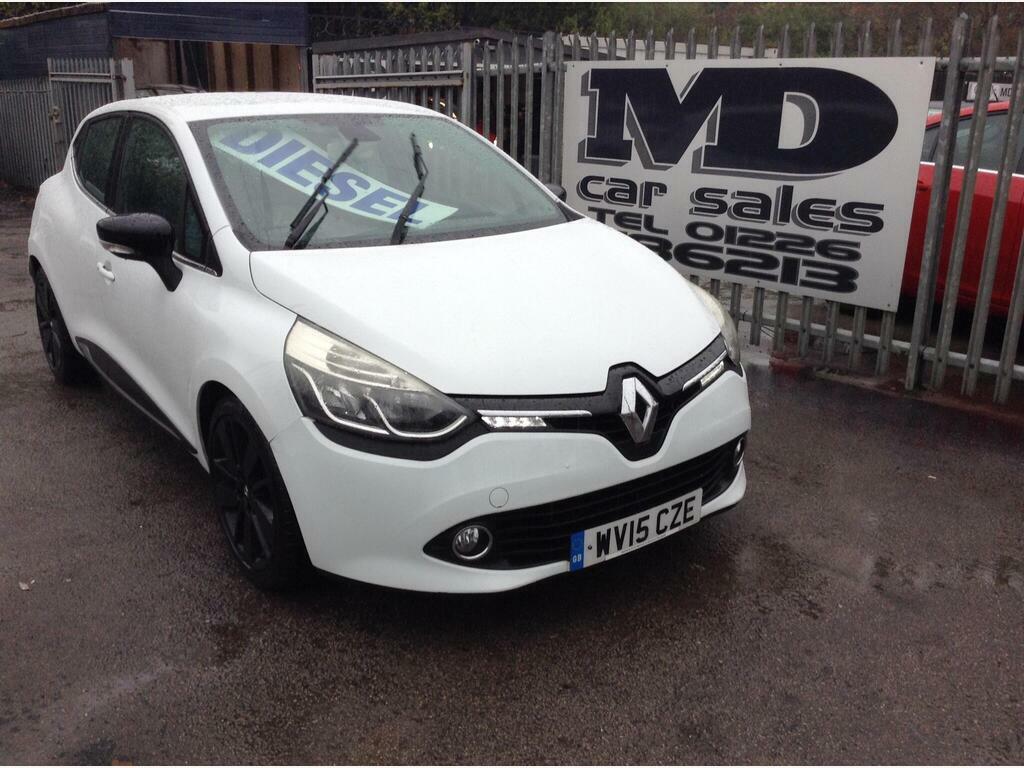 Renault Clio Hatchback Red #1