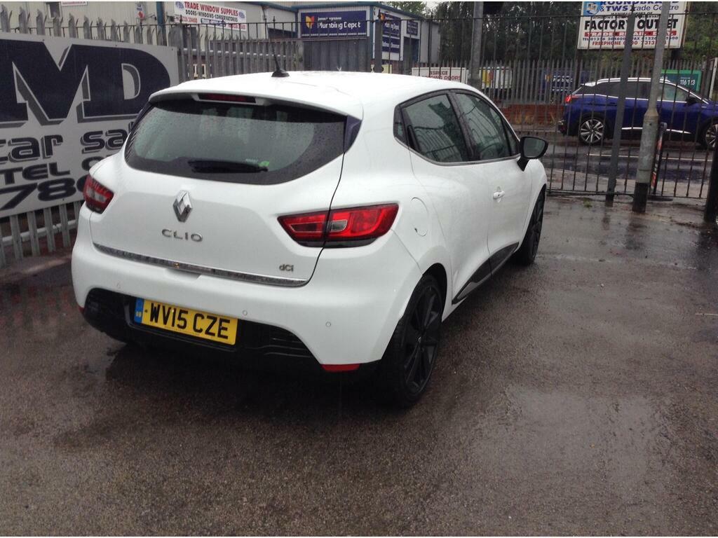 Renault Clio Hatchback Red #6