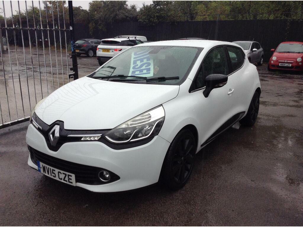 Renault Clio Hatchback Red #3