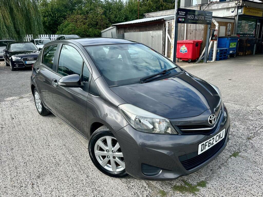 Toyota Yaris 1.33 Dual Vvt-i Tr Euro 5 2012 Grey #2