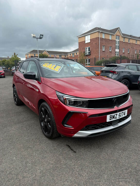 Vauxhall Grandland 1.2 Turbo Ultimate Red
