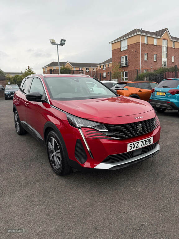 Peugeot 3008 1.2 Puretech Active Premium Eat8 Red