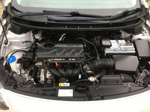 Hyundai I30 Se White #13