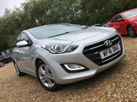 Hyundai I30 1.4 Blue Drive Silver #3