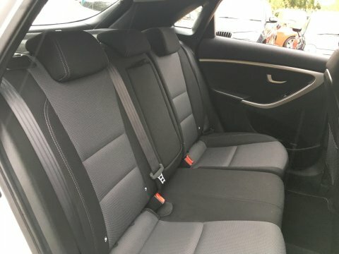 Hyundai I30 Se White #23
