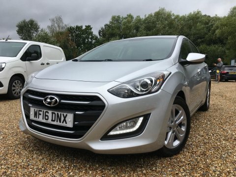 Hyundai I30 Se White #8