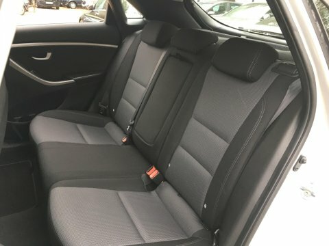 Hyundai I30 Se White #24
