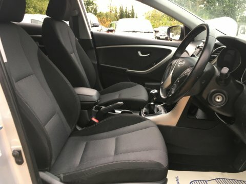 Hyundai I30 Se White #18