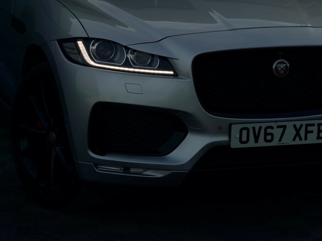 Jaguar F-Pace 3.0 V6 S Awd Euro 6 Ss Silver #4