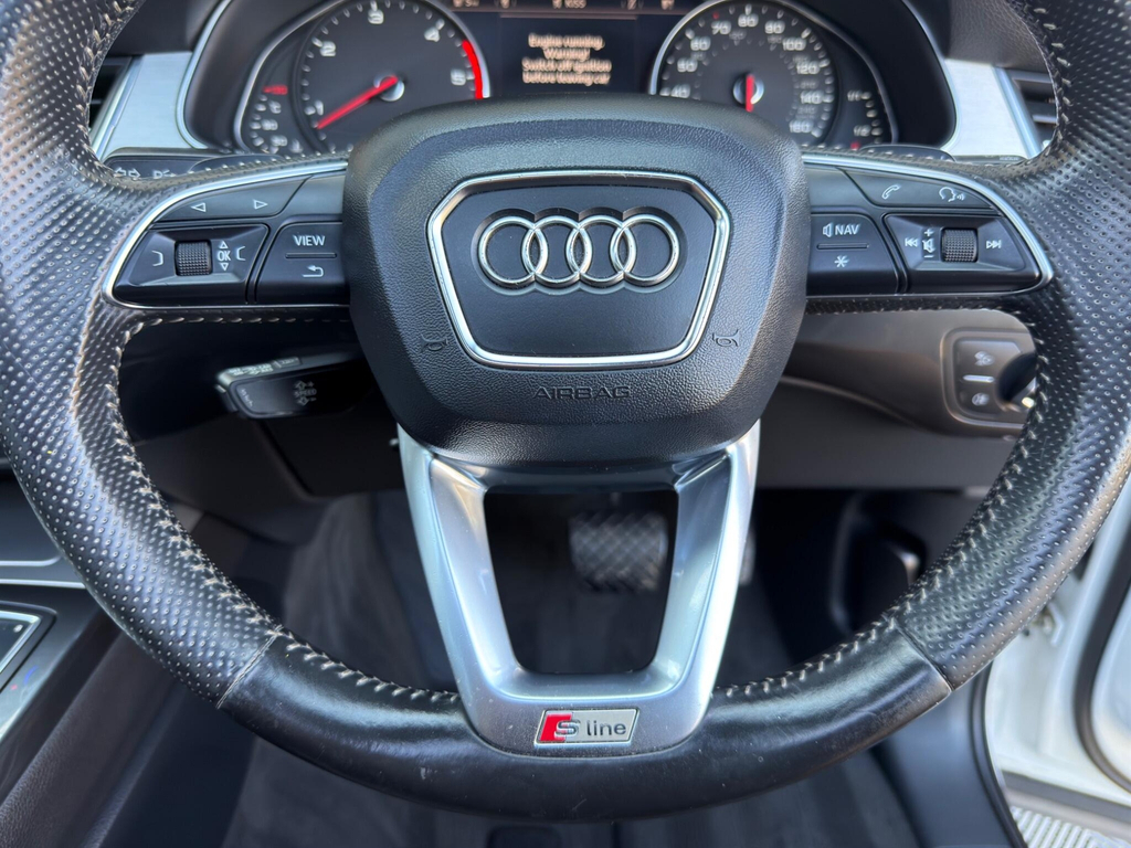 Audi Q7 S Line Black #30