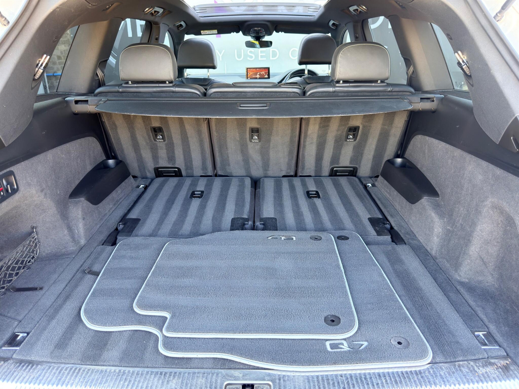 Audi Q7 S Line Black #19