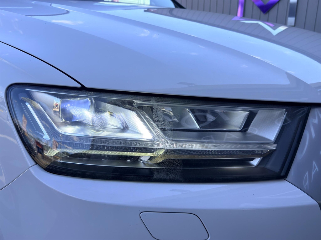 Audi Q7 S Line Black #9