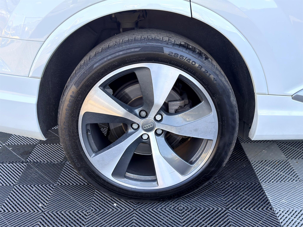 Audi Q7 S Line Black #7