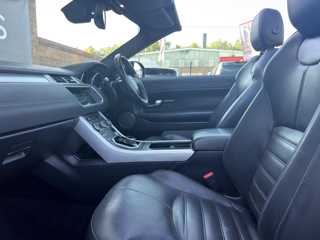 Land Rover Range Rover Evoque 2.0 Td4 Se Tech 177 Bhp Black #44