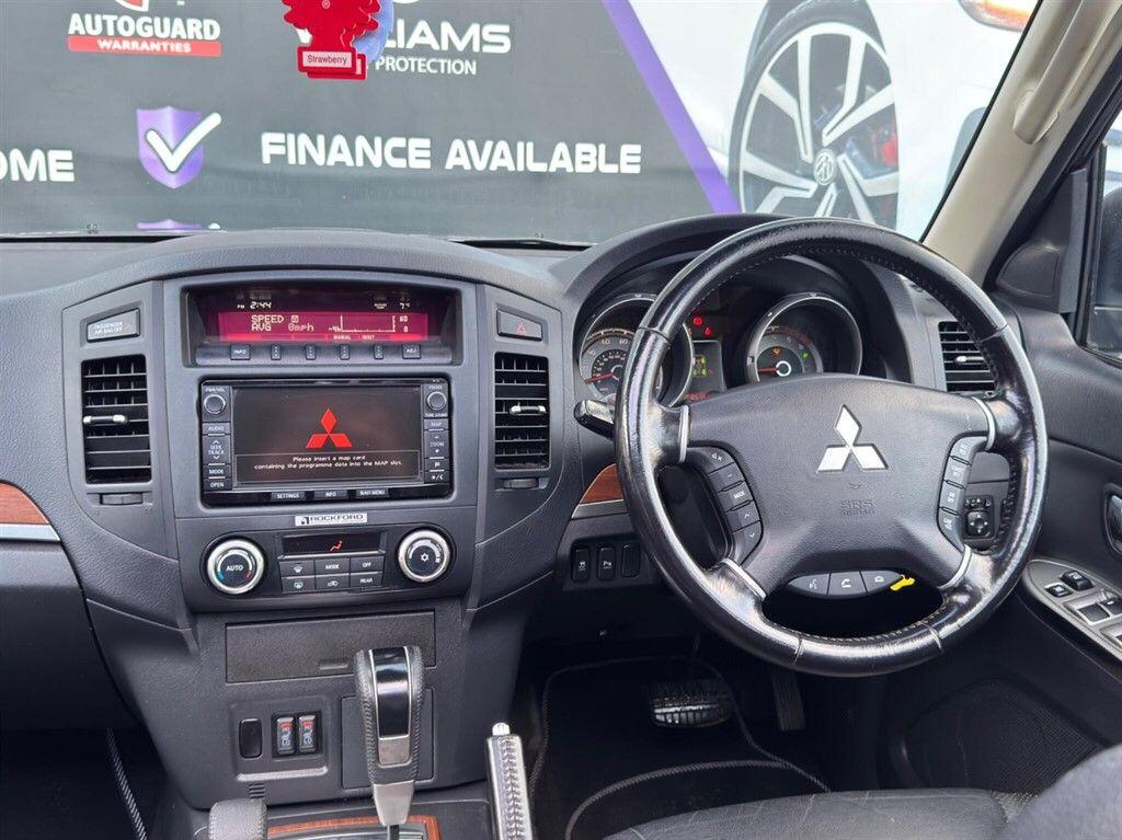 Mitsubishi Shogun  Grey #31