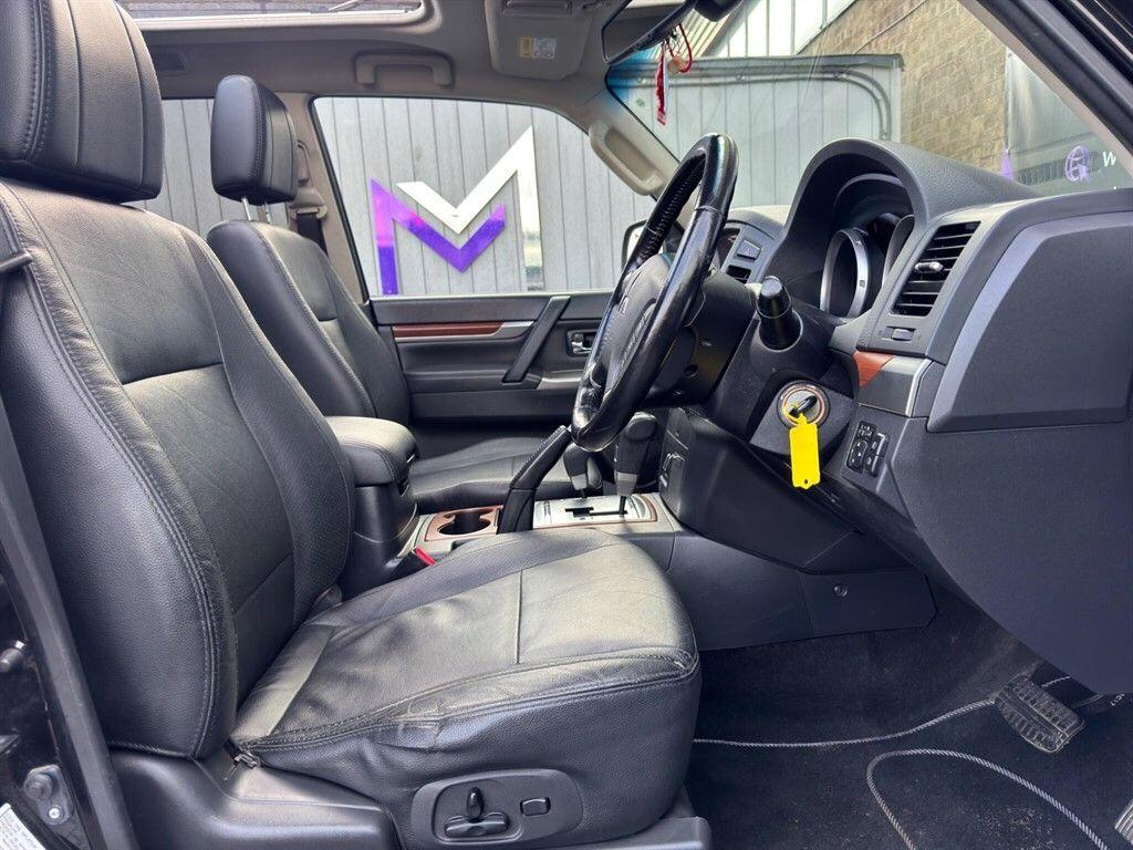 Mitsubishi Shogun  Grey #15
