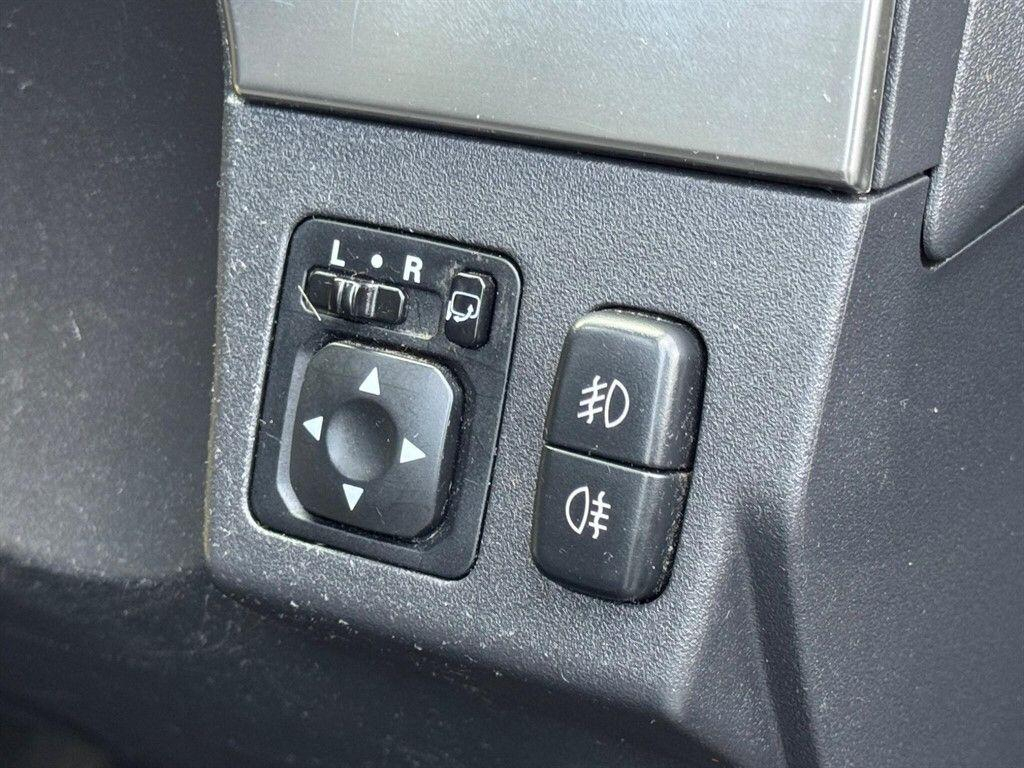 Mitsubishi Shogun  Grey #17