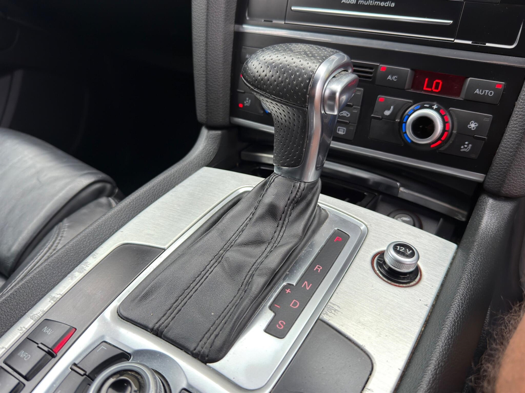 Audi Q7 Grey Grey #42