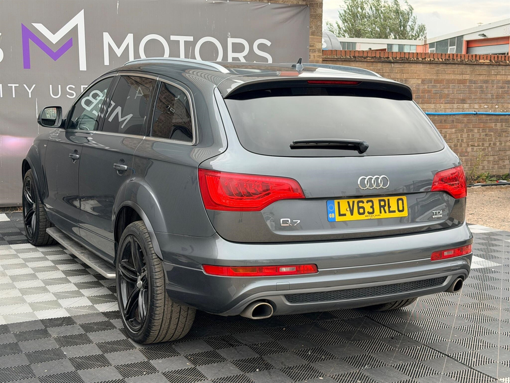 Audi Q7 Grey Grey #16