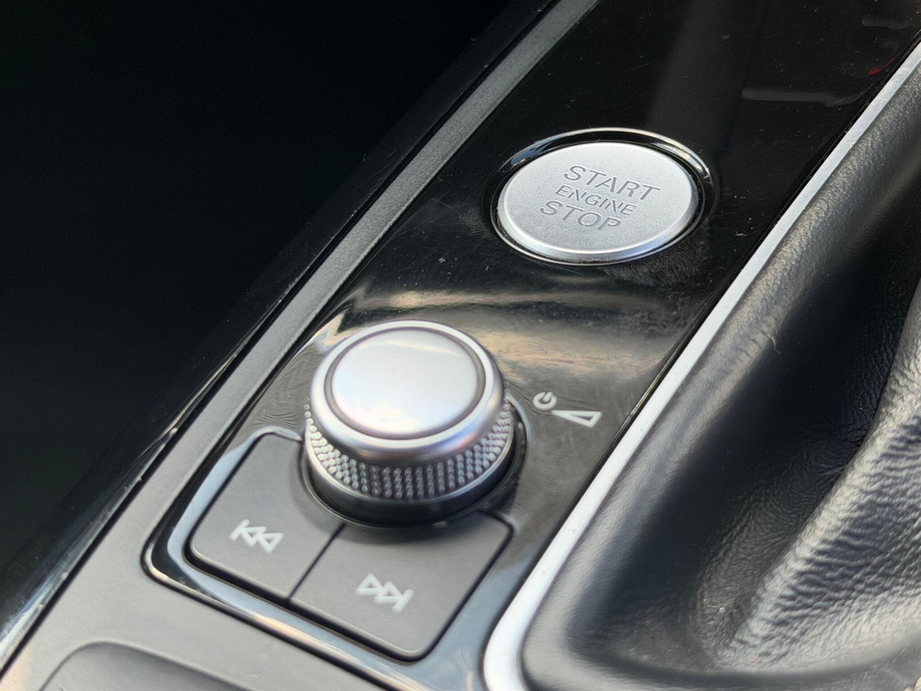 Audi A6 Saloon 2L S Line Black #41