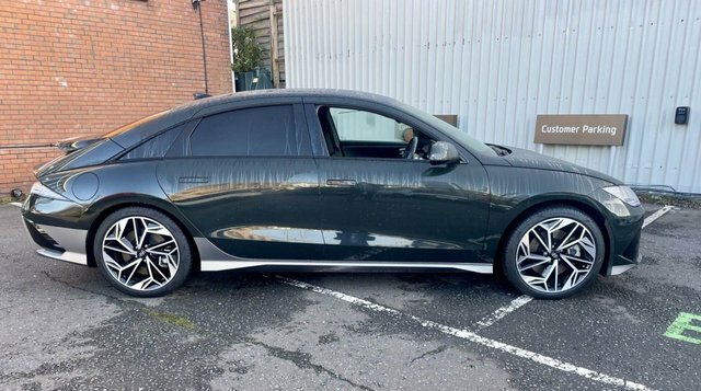 Hyundai Ioniq 6 Premium Saloon Green #2