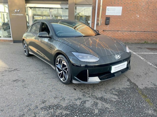 Hyundai Ioniq 6 Premium Saloon Green