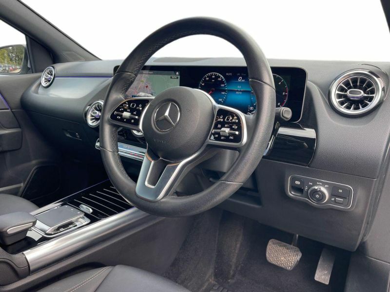 Mercedes-Benz B Class Hatchback WL68AFA Silver #5
