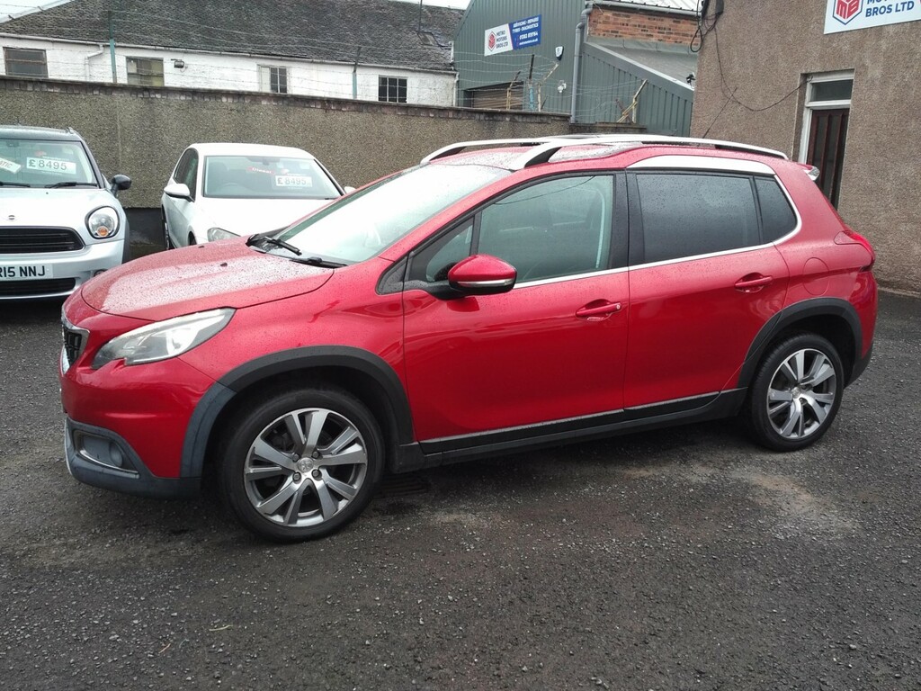 Peugeot 2008 1.6 Bluehdi Allure Red #2
