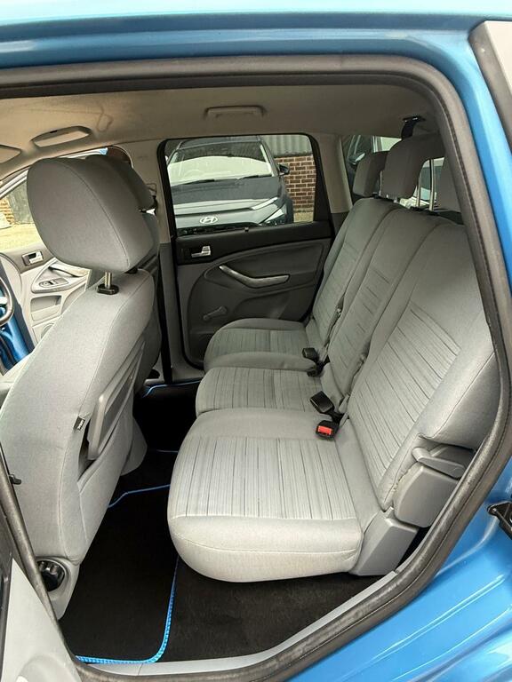 Ford C-Max  Black #17