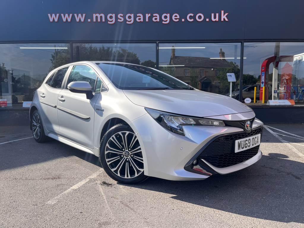 Toyota Corolla 1.8 Vvt-h Design Hatchback Hybrid Cvt E