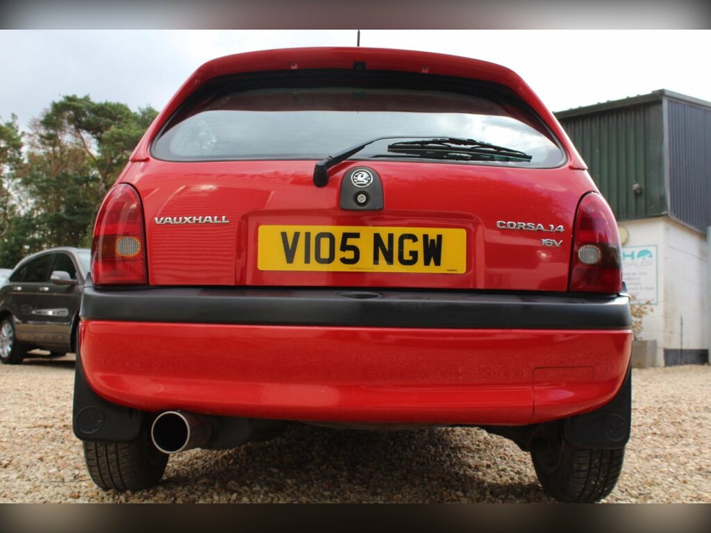 Vauxhall Corsa 1.4I 16V Sport V105NGW Red #5