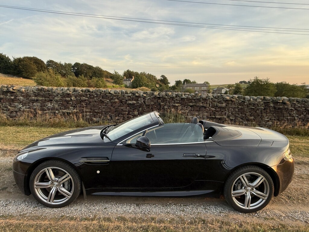 Aston Martin Vantage Convertible 4.7 V8 201010 Black #4