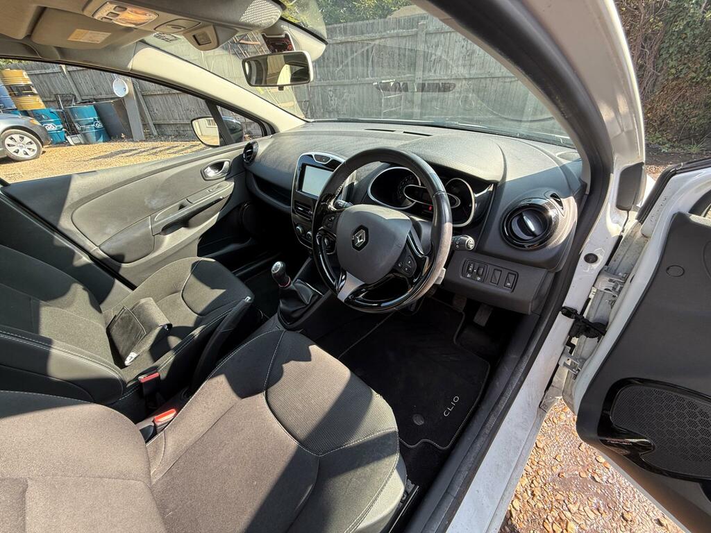 Renault Clio 0.9 Tce Dynamique Nav Euro 6 Ss AK16SJO White #2