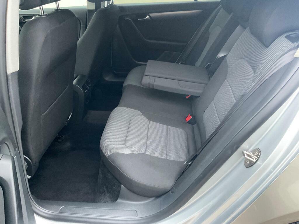 Volkswagen Passat S Silver #22