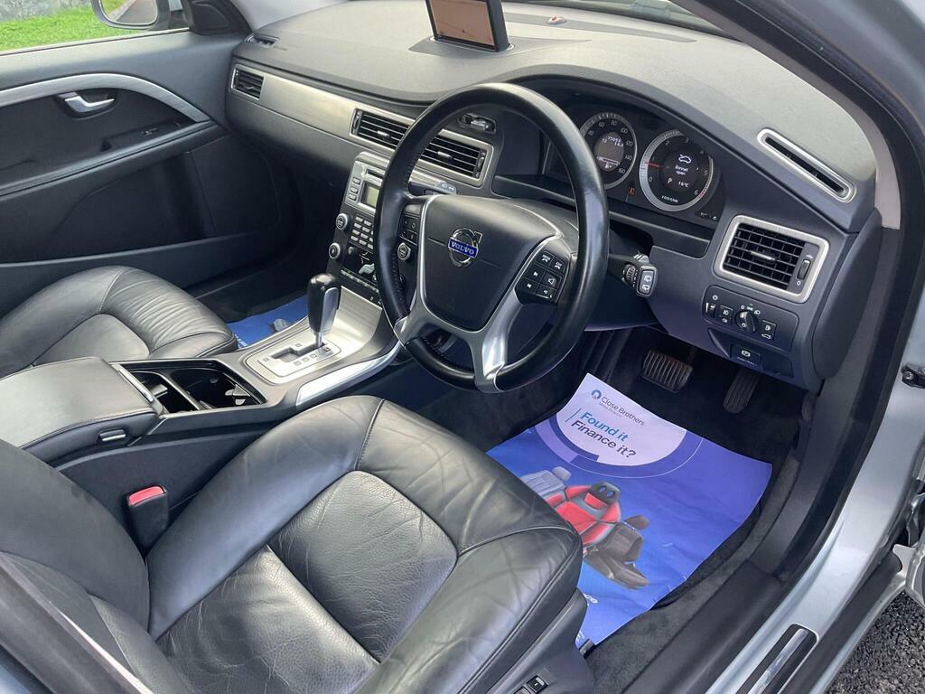 Volvo V70 D5 Se Black #24